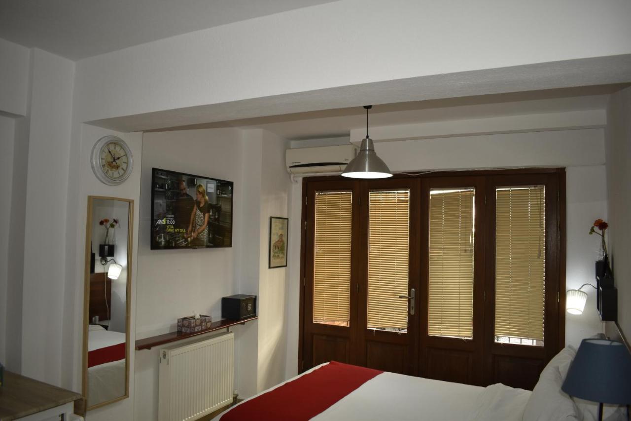 Kripis Studio Salonic Exterior foto